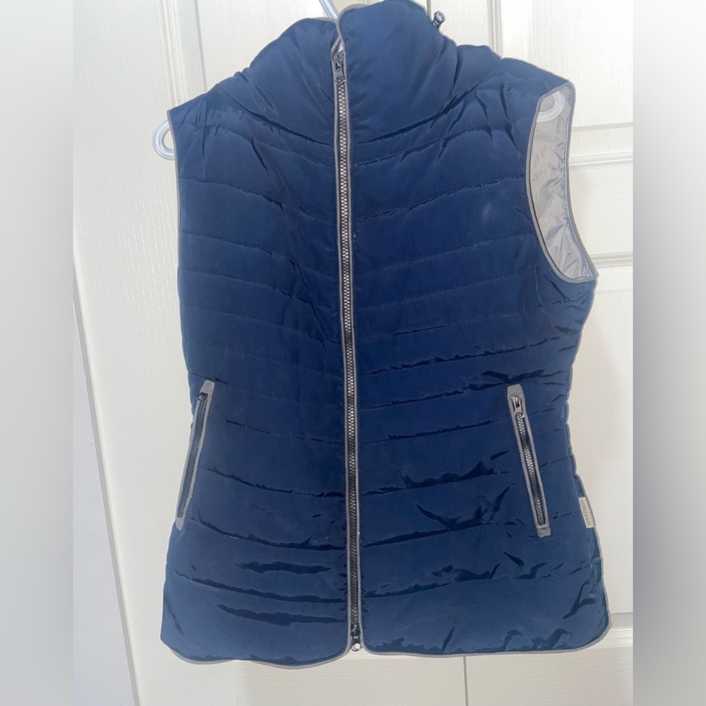 equestrian women’s horseware winter vest size small